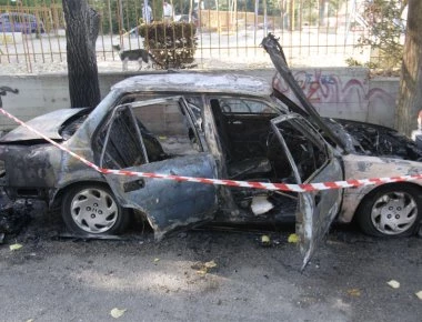 Θεσσαλονίκη: Εντοπίστηκε απανθρακωμένο πτώμα μέσα σε αυτοκίνητο